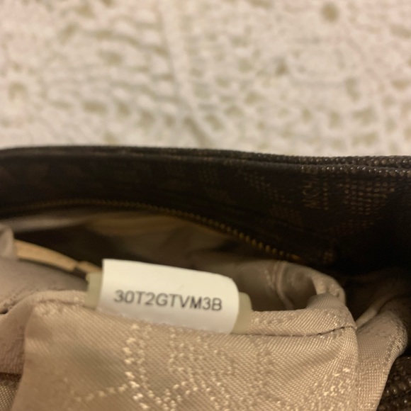 Michael Kors monogrammed crossbody bag - Picture 12 of 13